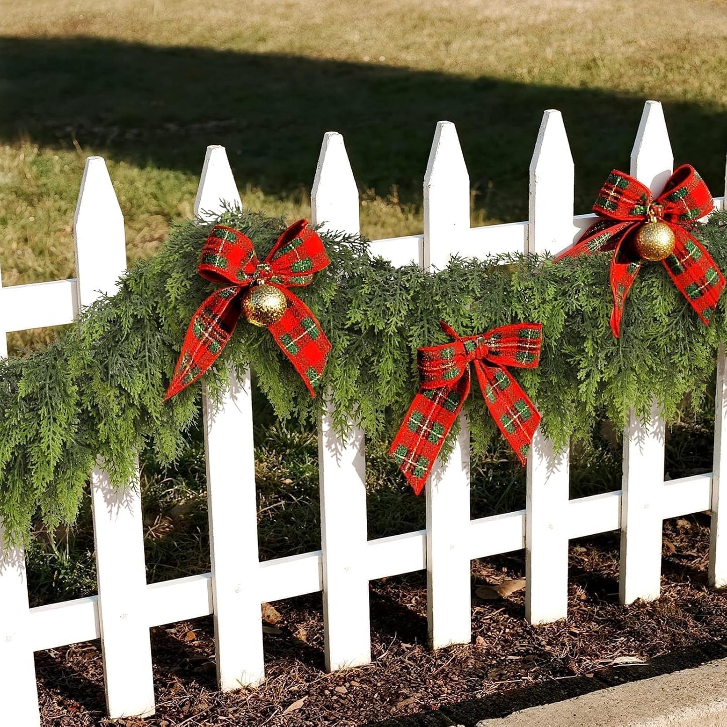 Evergreen Charm Cedar Garland